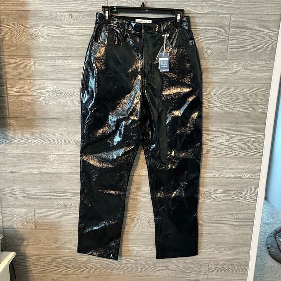 Abercrombie Curve Love 90s Straight Ultra High Rise Pant Vegan Leather‎ Sz 6S 28 - Picture 1 of 8